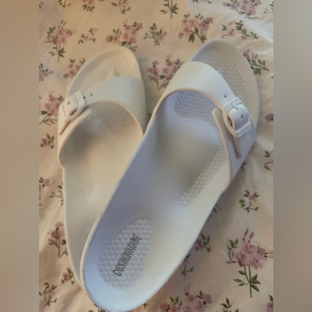 New White Evie Cushionaire Birk Madrid One Buckle Summer Sandal
